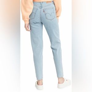 Levi’s high waist mom jeans Summer Stray.